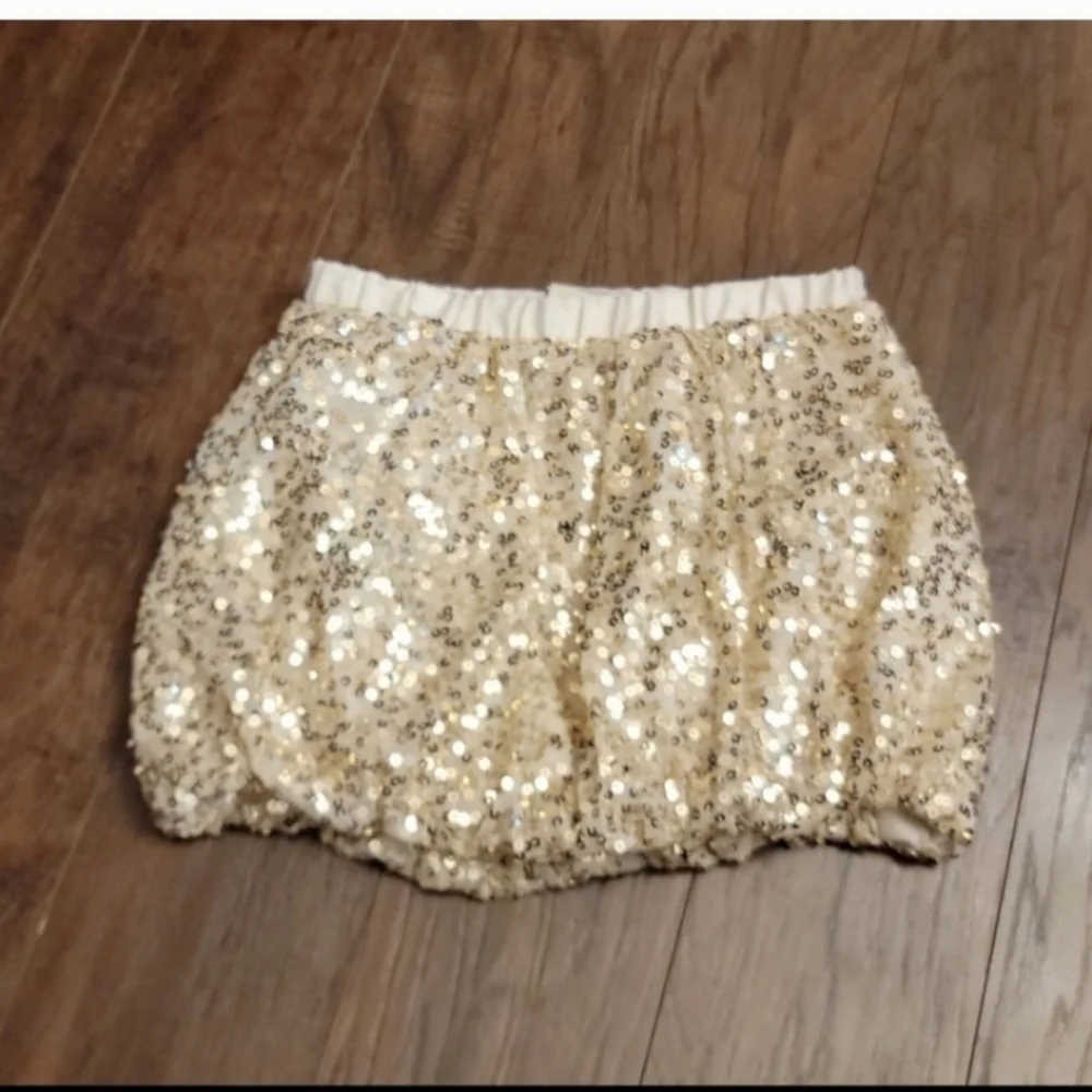 Kids skirt size 6-7